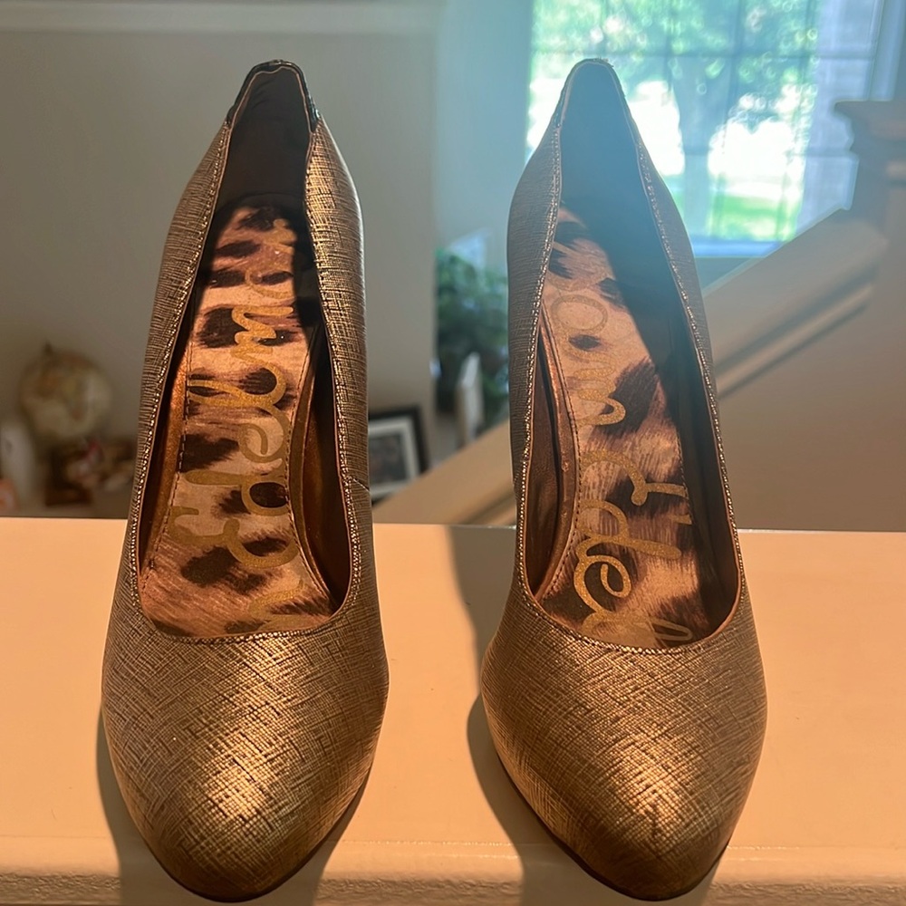 Sam Edelman pump